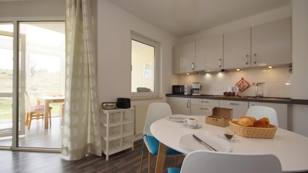 4 Im Strandhaus Lobbe